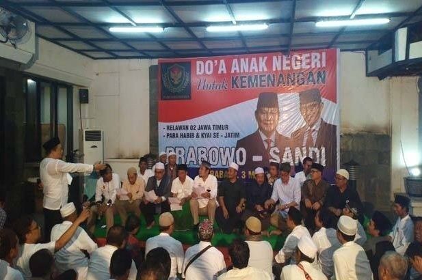 Relawan 02 di Surabaya Gelar Syukuran Kemenangan