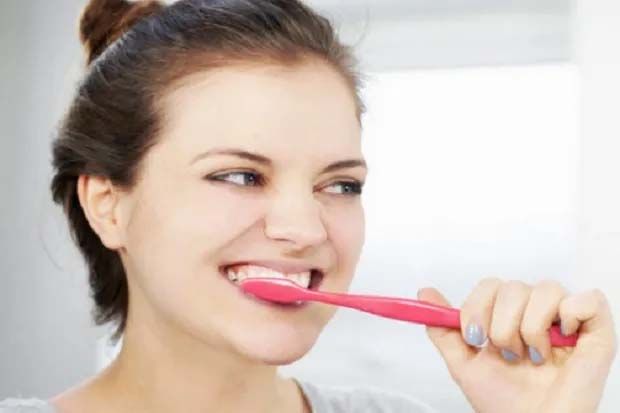 Tips Menghindari Bau Mulut saat Berpuasa