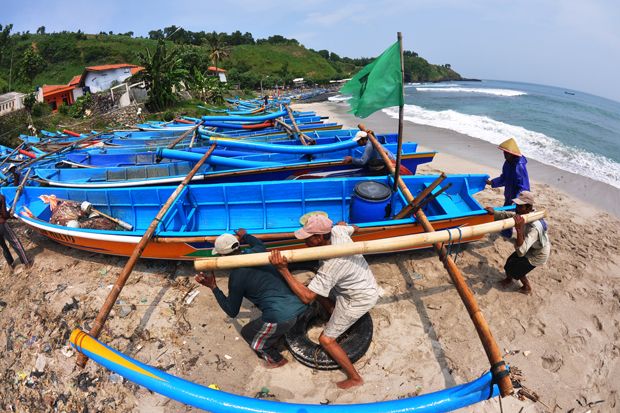 Ganjar Pranowo Minta Nelayan Jateng Tak Perlu Mencari Ikan