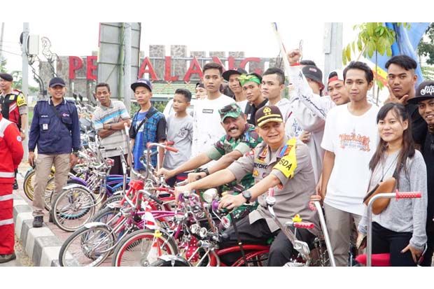 Sapa Komunitas Lowrider, Kapolda-Pangdam Jajal Sepeda Paling Unik