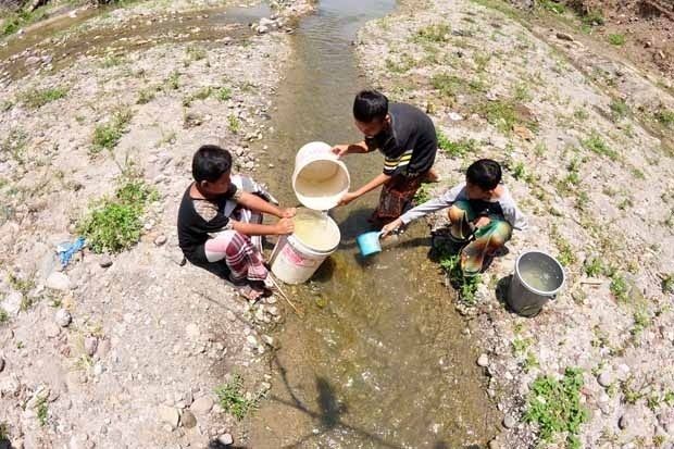 360 Desa di Jateng Kekeringan, BPBD Maksimalkan Suplai Air Waduk