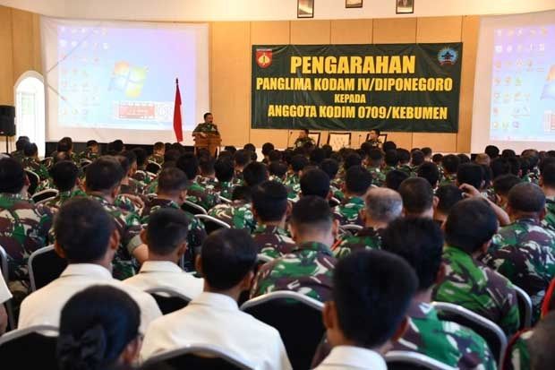 Prajurit TNI Harus Cermat Sikapi Perkembangan Situasi