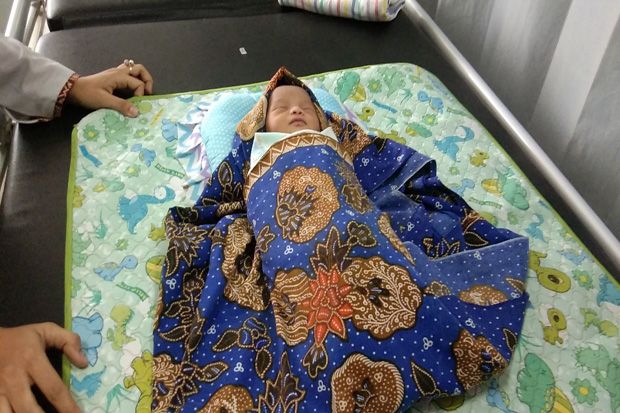 Kapolres Pekalongan Kota Adopsi Bayi yang Ditemukan di Desa Wuled