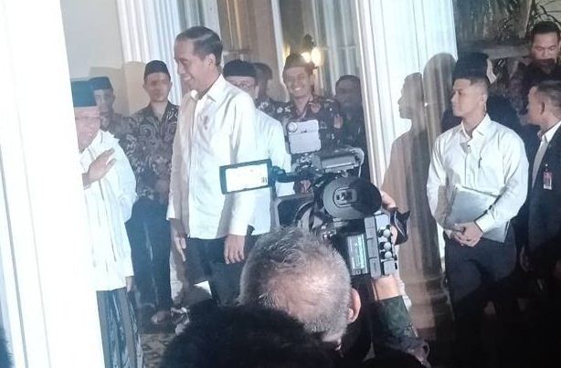 Jokowi Tiba di Rumah Maruf Amin Jelang Putusan MK