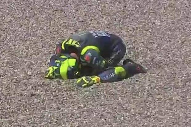 Kecelakaan, Valentino Rossi Gagal Finish di MotoGP Belanda