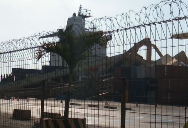 Kapal Tabrak Dermaga Pelabuhan Semarang, Ini Rincian Kerugiannya