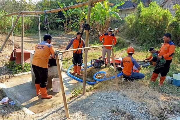 YBM PLN Surakarta Bantu Penyelesaian Kekeringan 2 RT di Sragen