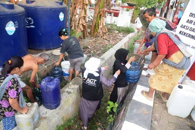 ACT Distribusikan 46 Tangki Air Bersih di 10 Wilayah di Jateng