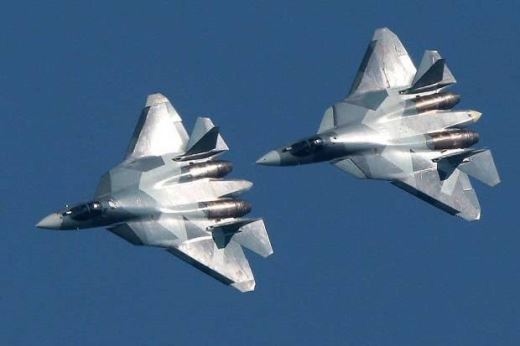 Jet Tempur Su-57 Rusia Bermanuver di MAKS-2019