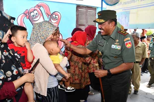 BKKBN--Kodam IV Canangkan TNI Manunggal KB Kes  Jawa Tengah