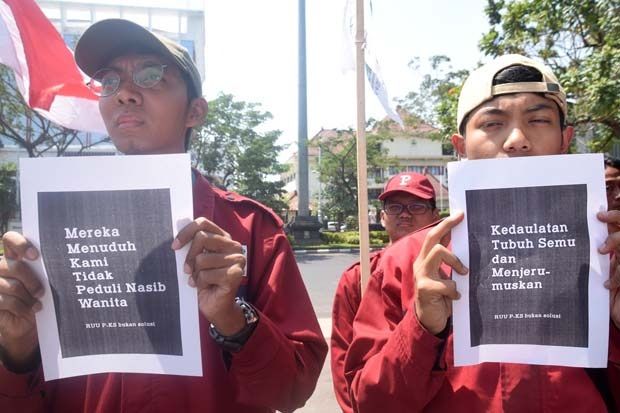 Di Semarang, Mahasiswa Demo Tolak Pengesahan RKUHP dan RUU-PKS