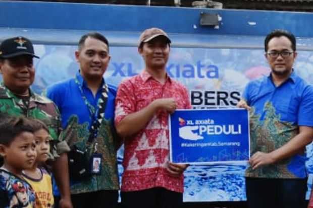 XL Axiata Salurkan 28.000 Liter Air Bersih di Kabupaten Semarang