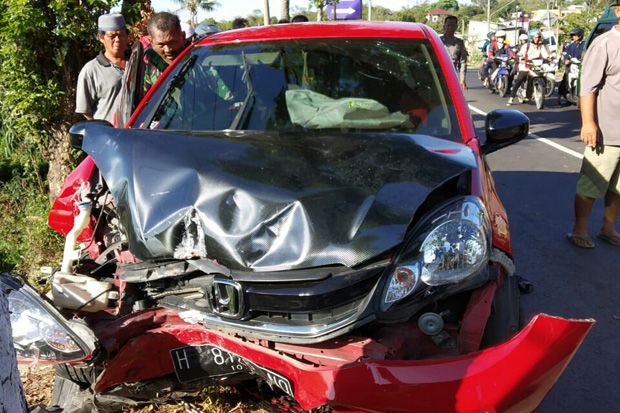 Kecelakaan Beruntun di Semarang, Pembonceng Motor Meninggal