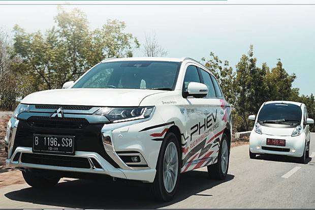 Mobil Listrik Mitsubishi i-MiEV Jajal Medan di Sumba