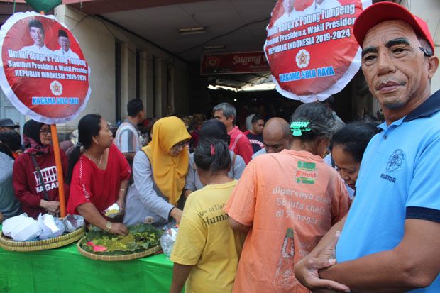 Kagama Soloraya Tumpengan di Pasar Gede Sambut Pelantikan Jokowi