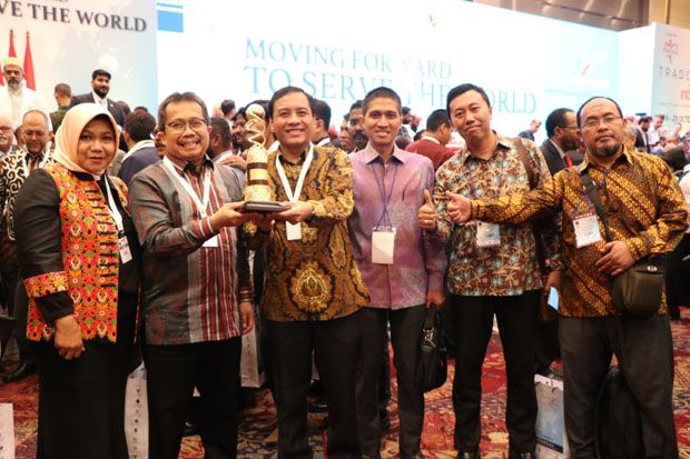 Indonesia Anugerahkan Primaduta Award Kepada Empat Importir Saudi