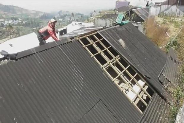 1.094 Rumah di Banjarnegara Rusak Diterjang Angin Kencang