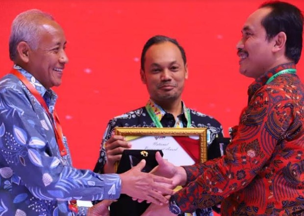 Bupati Sleman Raih National Procurement Award 2019