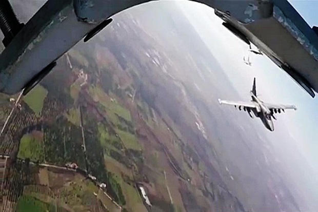 Rusia Terbangkan Jet-jet Tempurnya di Perbatasan Suriah-Turki