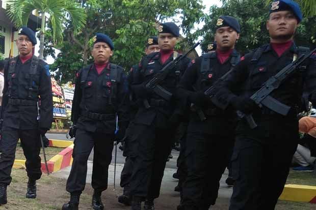 Polisi Bersenjata Lengkap Jaga Ketat Polda DIY Antisipasi Teror Bom