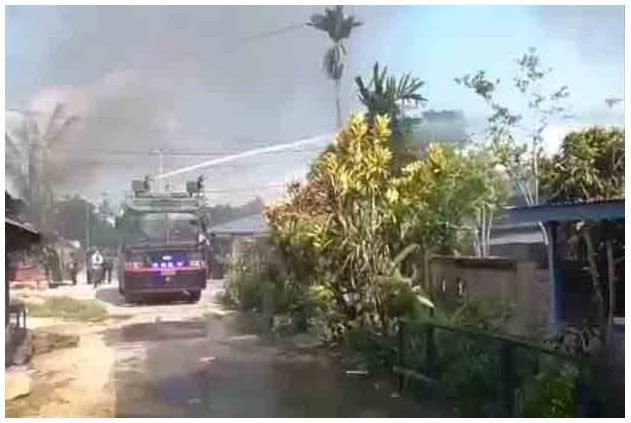 Amuk Massa Terjadi di Sorong , 9 Rumah Dibakar, Satu ASN Tewas