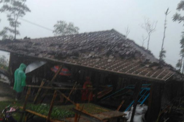 Puluhan Rumah di Windusari Magelang Rusak Diterjang Puting Beliung
