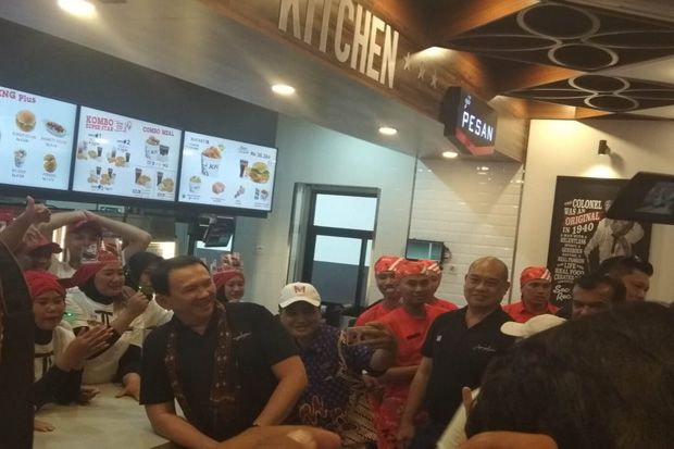Ahok Hadiri Pembukaan Gerai KFC Bertema Jawa di Solo