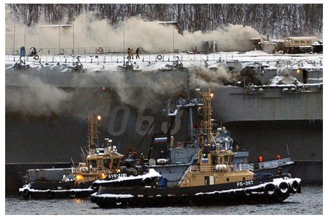 Kapal Induk Rusia Terbakar Hebat, Satu Tentara Tewas