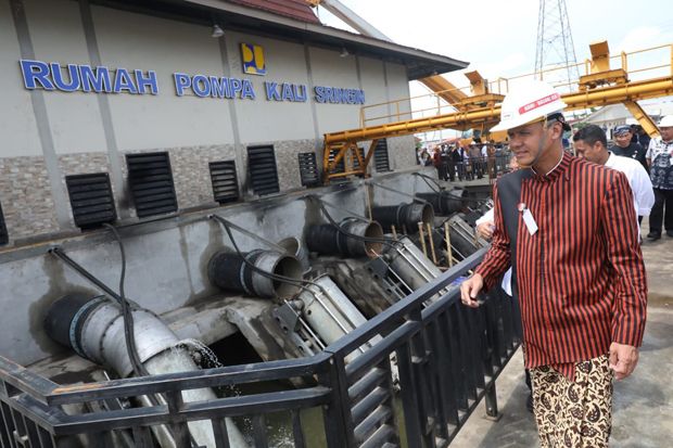 Tersumbat Sampah, Dua Pompa di Kali Sringin Semarang Rusak