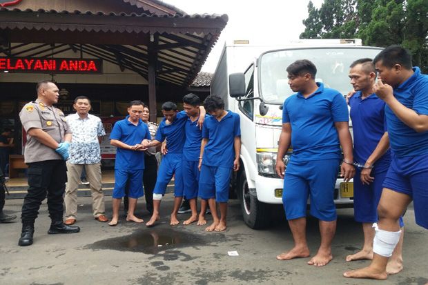 Polisi Ringkus Tujuh Pencuri Gudang Kopi di Salatiga, Dua Ditembak