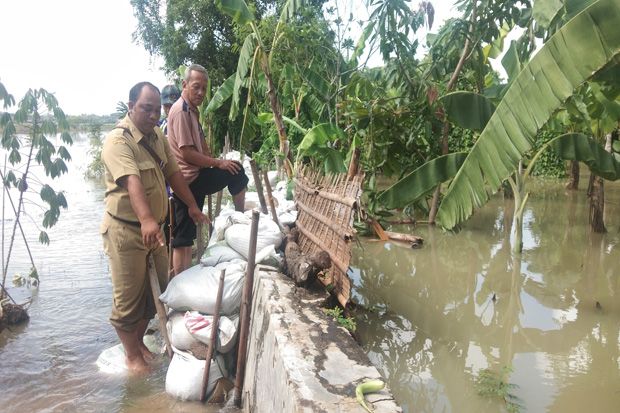 Tanggul Sungai Sragi Jebol, Ratusan Rumah di Pekalongan Terendam Banjir