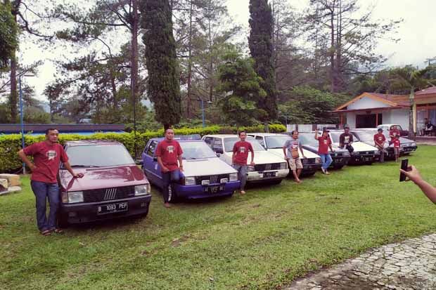 Fiat Uno Lover Indonesia Gelar Gathering di Lereng Gunung Lawu