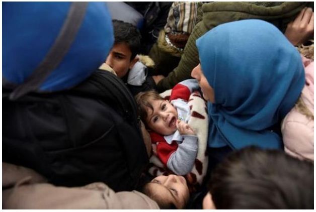 Usai Turki Buka Perbatasan, Pengungsi Bergerak ke Eropa