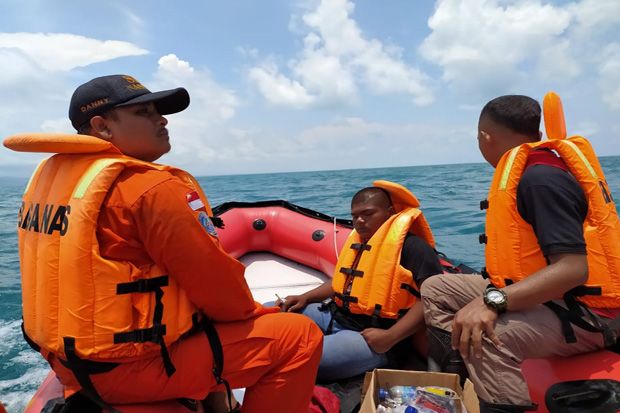 Dua Nelayan Hilang, Perahu Terombang-ambing Tak Bertuan