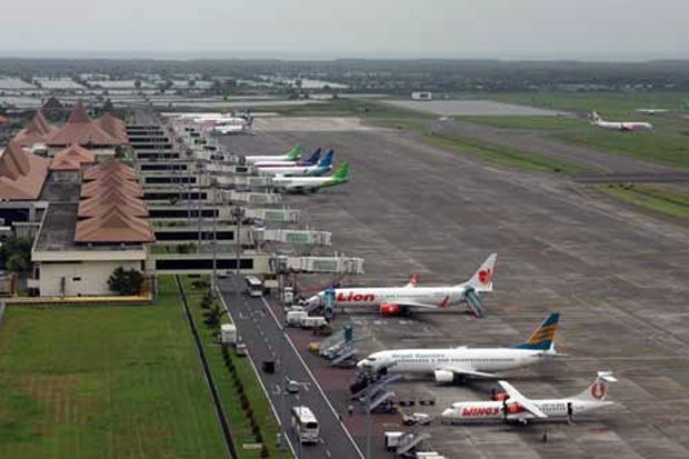 Bandara Adi Soemarmo Solo Masih Tutup Akibat Abu Vulkanik Merapi