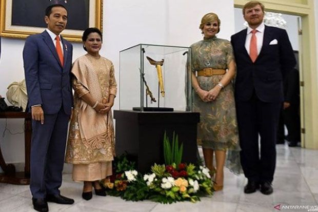 Raja Belanda Resmi Kembalikan Keris Pangeran Diponegoro ke Indonesia