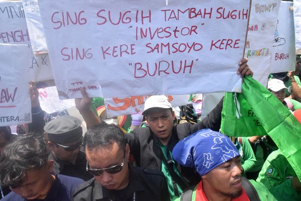 Gelombang Demo Tolak Omnibus Law di Jateng, Ini Respons Ganjar