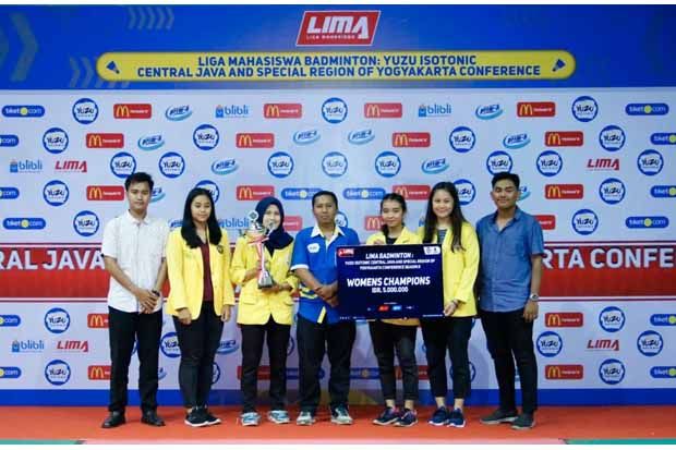 Kalahkan UNS 2-1, Unnes Juara Beregu Putri Liga Mahasiswa Badminton