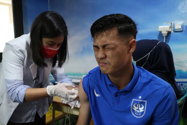 Tangkal Corona, Pemain dan Official PSIS Disuntik Vaksin Kekebalan