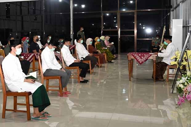 Presiden Jokowi Gelar Tahlilan untuk Almarhum Sudjiatmi Notomihardjo