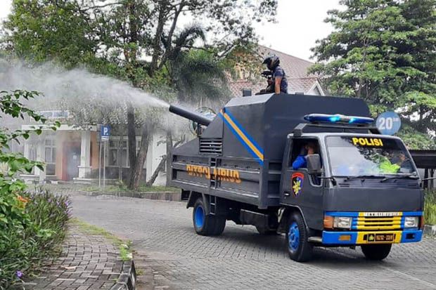 Truck Disinfectan Marine Police, Pembasmi Virus Corona Milik Polda DIY