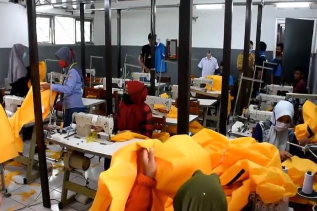 BLK Kendal Produksi Ratusan Masker dan APD untuk Tenaga Medis
