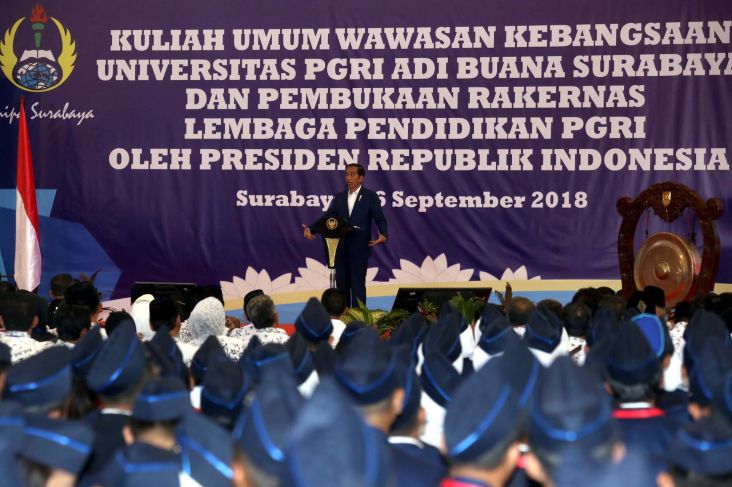 Jokowi: Tunjangan Profesi Dihapus itu Hoax