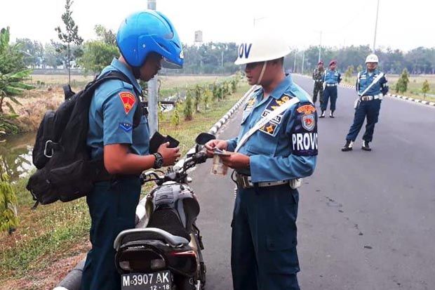 Anggota Marinir TNI AL di Brigif 2 Wajib Tertib Lalulintas