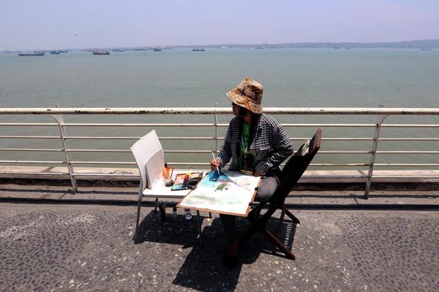 Serunya Melukis On The Spot Pelabuhan Tanjung Perak Surabaya