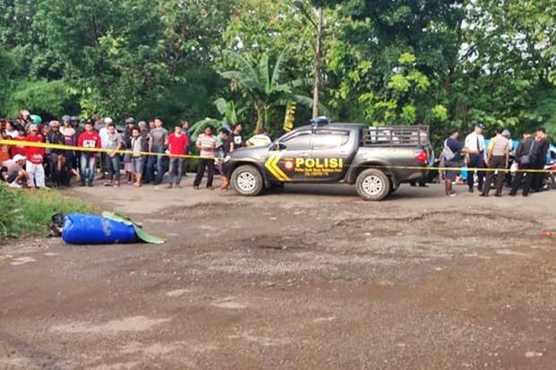 Warga Bogor Geger, Mayat Pria Tanpa Identitias Ditemukan di Dalam Drum
