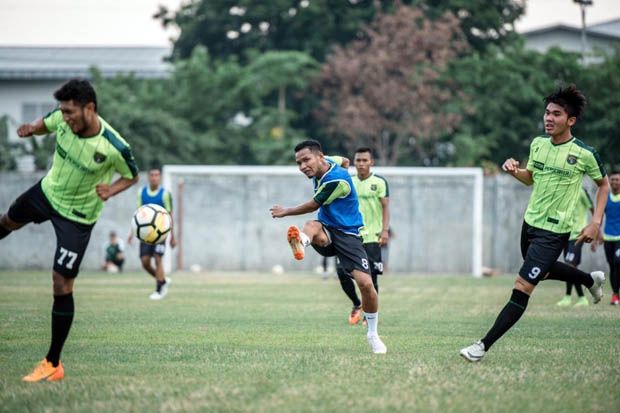 Pasca Libur Liga 1, Fisik Pemain Persebaya Surabaya Digembleng