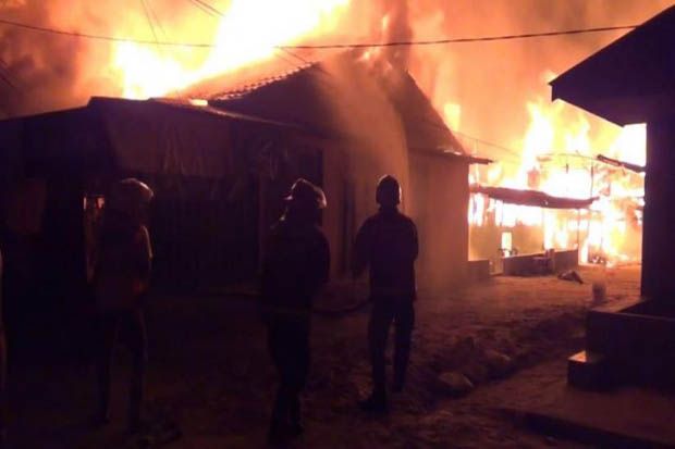 PSK dan Lelaki Hidung Belang Kocar-Kacir saat Lokalisasi Solong Terbakar