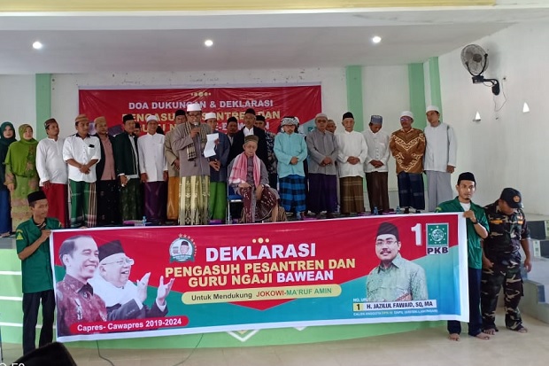Kiai dan Guru Ngaji se-Bawean Deklarasi Dukung Jokowi-Ma’ruf Amin