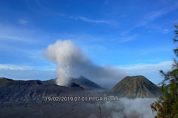 Gunung Bromo Erupsi, Waspadai Semburan Abu Vulkanik
